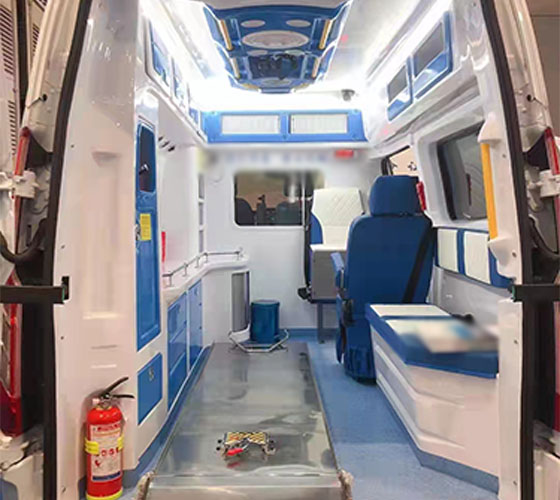 巴里坤哈萨克车辆内部展示